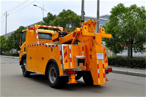 中关村高速路拖车费